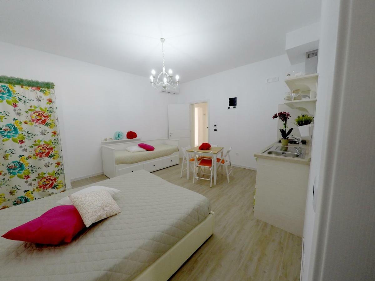 Casa Vacanze Coralloholiday Hotel Torre Lapillo Kültér fotó