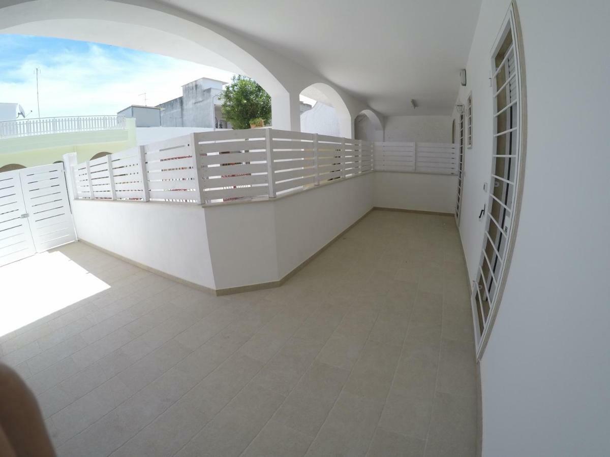 Casa Vacanze Coralloholiday Hotel Torre Lapillo Kültér fotó
