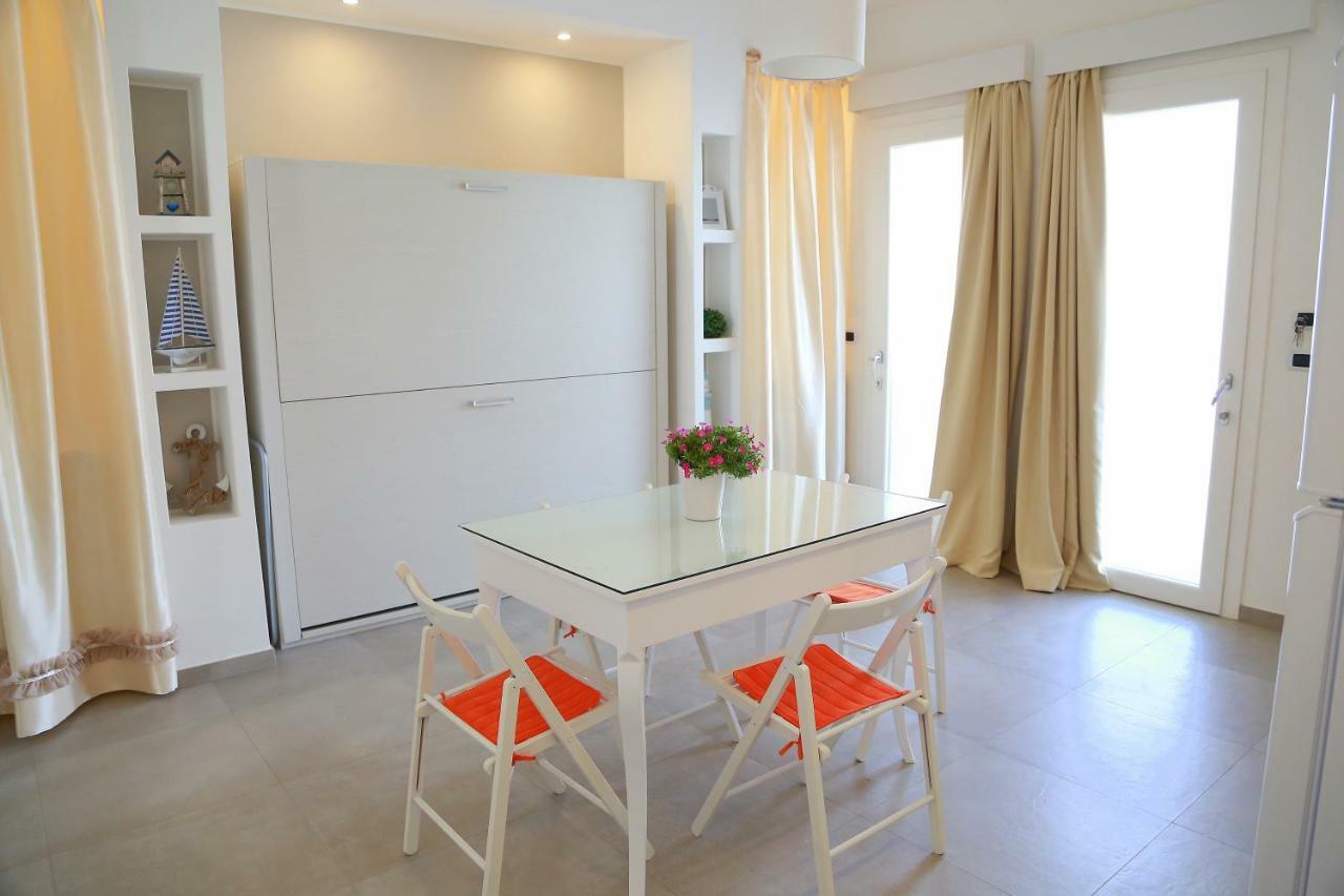 Casa Vacanze Coralloholiday Hotel Torre Lapillo Kültér fotó