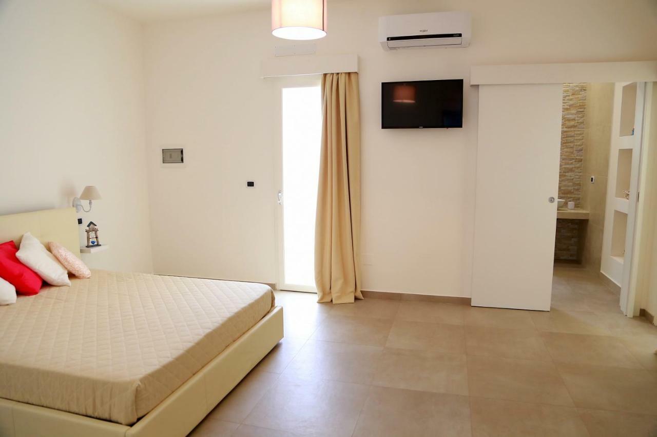 Casa Vacanze Coralloholiday Hotel Torre Lapillo Kültér fotó